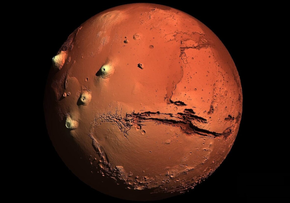 Вулканы и каньоны на Марсе